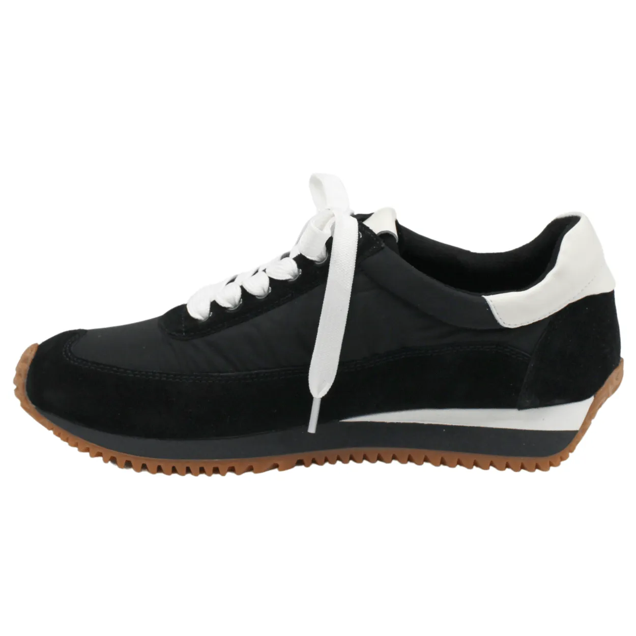 Priori Queen Sneaker